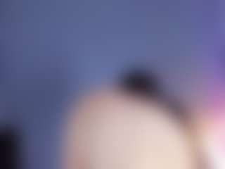 MiaHills's Live Sex Cam Show