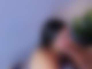 MiaHills's Live Sex Cam Show