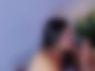 MiaHills's Live Sex Cam Show