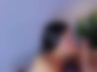 MiaHills's Live Sex Cam Show