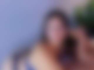MiaHills's Live Sex Cam Show