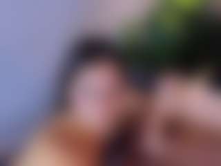 MiaHills's Live Sex Cam Show
