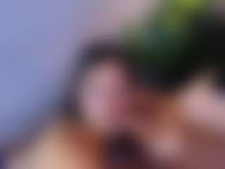 MiaHills's Live Sex Cam Show