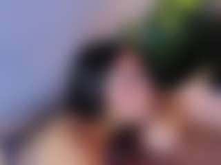 MiaHills's Live Sex Cam Show