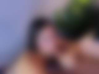 MiaHills's Live Sex Cam Show