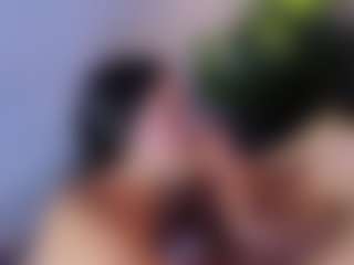 MiaHills's Live Sex Cam Show
