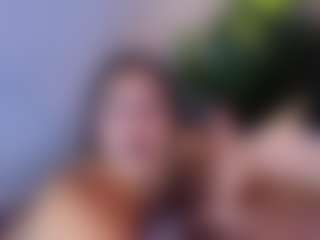 MiaHills's Live Sex Cam Show