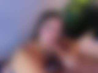 MiaHills's Live Sex Cam Show