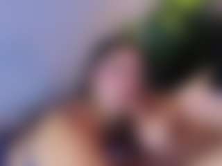 MiaHills's Live Sex Cam Show