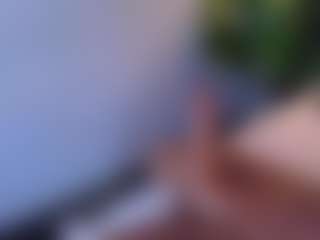 MiaHills's Live Sex Cam Show
