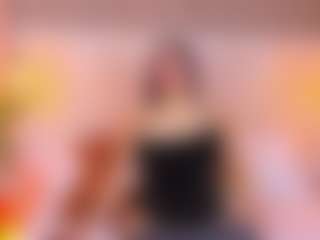 MiaHills's Live Sex Cam Show