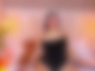 MiaHills's Live Sex Cam Show