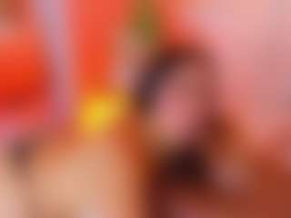 MiaHills's Live Sex Cam Show