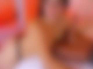 MiaHills's Live Sex Cam Show
