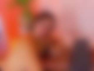 MiaHills's Live Sex Cam Show