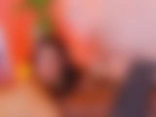 MiaHills's Live Sex Cam Show