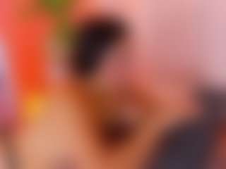 MiaHills's Live Sex Cam Show