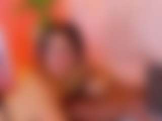 MiaHills's Live Sex Cam Show