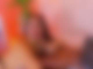 MiaHills's Live Sex Cam Show