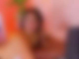 MiaHills's Live Sex Cam Show