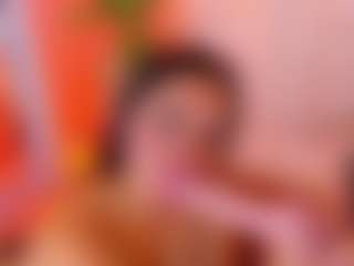 MiaHills's Live Sex Cam Show