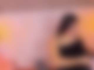 MiaHills's Live Sex Cam Show