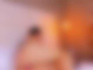 MiaHills's Live Sex Cam Show