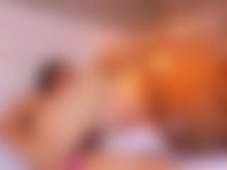 MiaHills's Live Sex Cam Show
