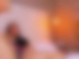 MiaHills's Live Sex Cam Show