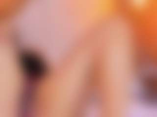 MiaHills's Live Sex Cam Show
