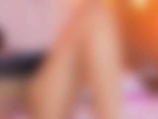 MiaHills's Live Sex Cam Show