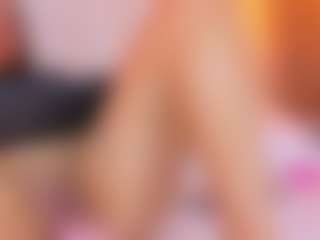 MiaHills's Live Sex Cam Show