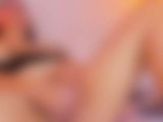 MiaHills's Live Sex Cam Show