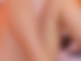 MiaHills's Live Sex Cam Show