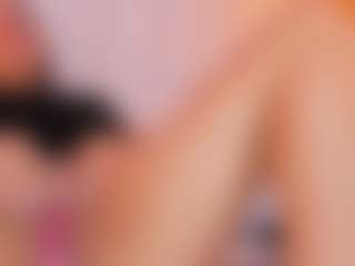 MiaHills's Live Sex Cam Show