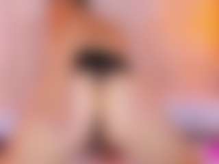 MiaHills's Live Sex Cam Show