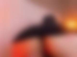 MiaHills's Live Sex Cam Show