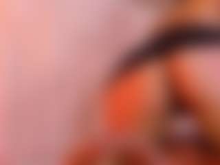 MiaHills's Live Sex Cam Show