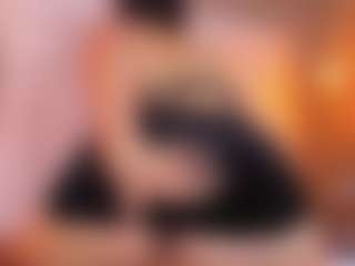MiaHills's Live Sex Cam Show