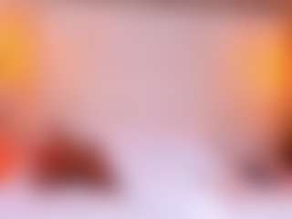 MiaHills's Live Sex Cam Show