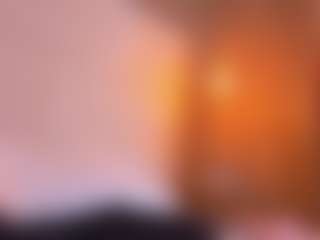 MiaHills's Live Sex Cam Show