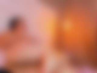 MiaHills's Live Sex Cam Show