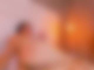 MiaHills's Live Sex Cam Show