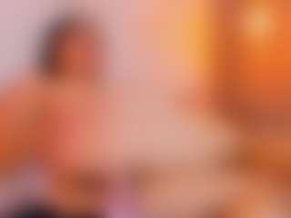 MiaHills's Live Sex Cam Show