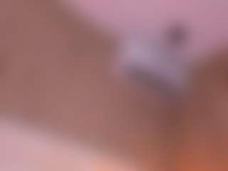 MiaHills's Live Sex Cam Show