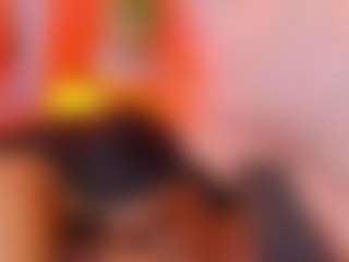MiaHills's Live Sex Cam Show