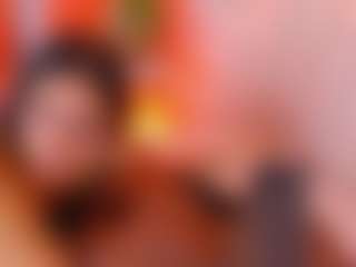 MiaHills's Live Sex Cam Show