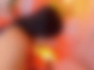 MiaHills's Live Sex Cam Show
