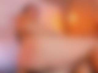 MiaHills's Live Sex Cam Show