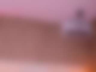 MiaHills's Live Sex Cam Show
